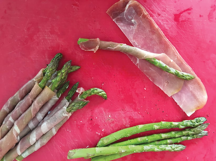 Holiday Party Apps: Grilled Prosciutto Wrapped Asparagus